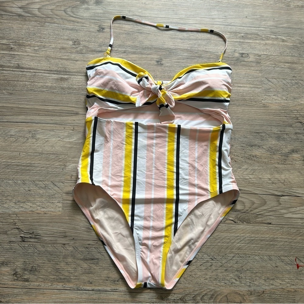 Gianni Bini Striped Cut out One piece Sweetheart neckline Tie Front Swimsuit XL